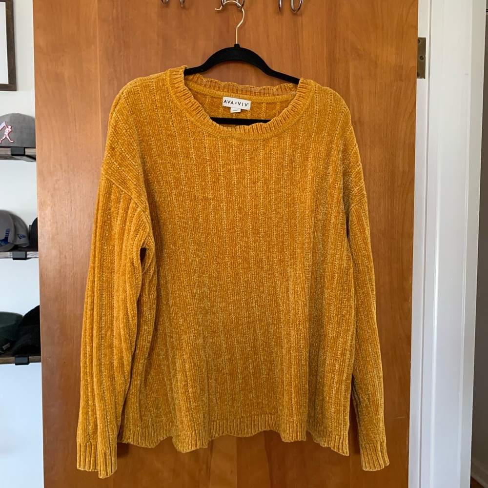 Mustard yellow crew neck sweater